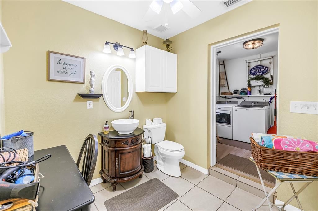 Active With Contract: $479,900 (3 beds, 1 baths, 1307 Square Feet)