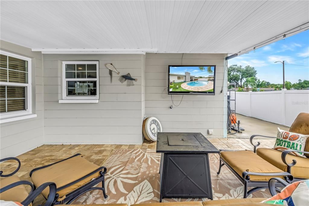 Active With Contract: $479,900 (3 beds, 1 baths, 1307 Square Feet)