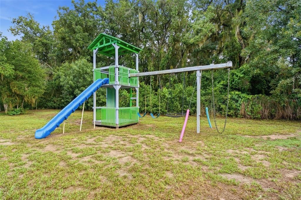На продажу: $310,000 (3 спален, 2 ванн, 1592 Квадратных фут)