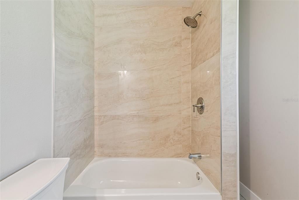 На продажу: $315,000 (3 спален, 2 ванн, 1040 Квадратных фут)
