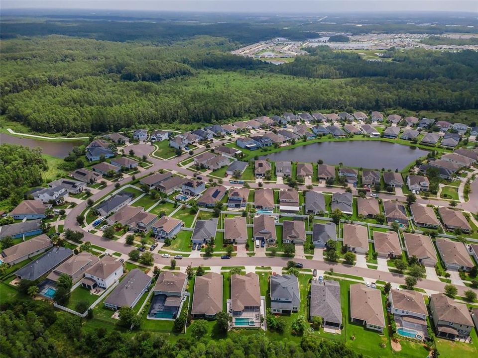 Под контрактом: $575,000 (3 спален, 2 ванн, 1901 Квадратных фут)