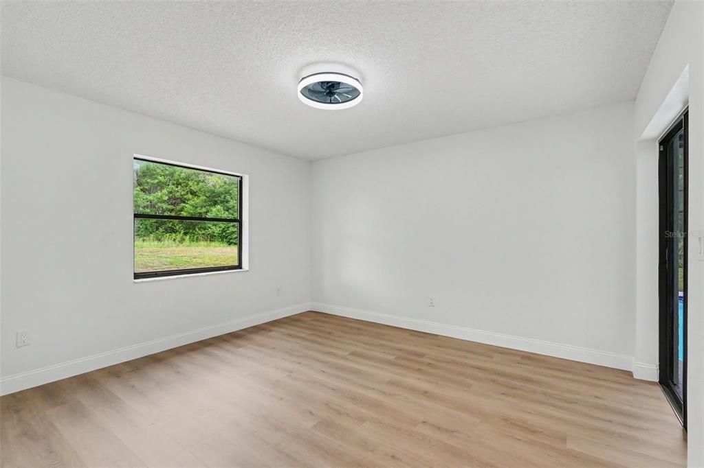 На продажу: $379,000 (3 спален, 2 ванн, 1607 Квадратных фут)