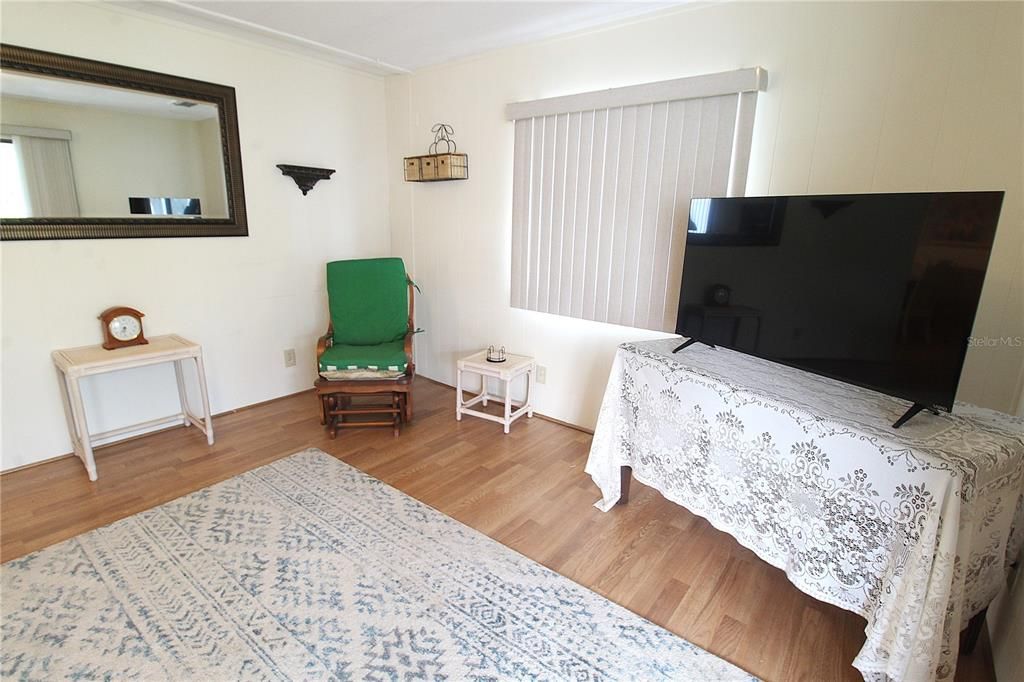 В аренду: $1,800 (2 спален, 2 ванн, 864 Квадратных фут)