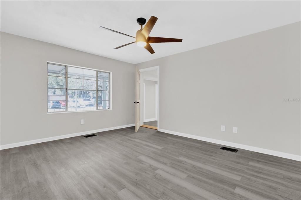 En Venta: $345,000 (0 camas, 0 baños, 1840 Pies cuadrados)