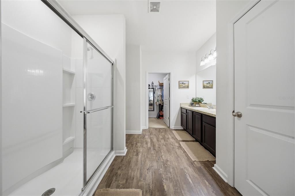 : $340,000 (4 спален, 2 ванн, 1806 Квадратных фут)