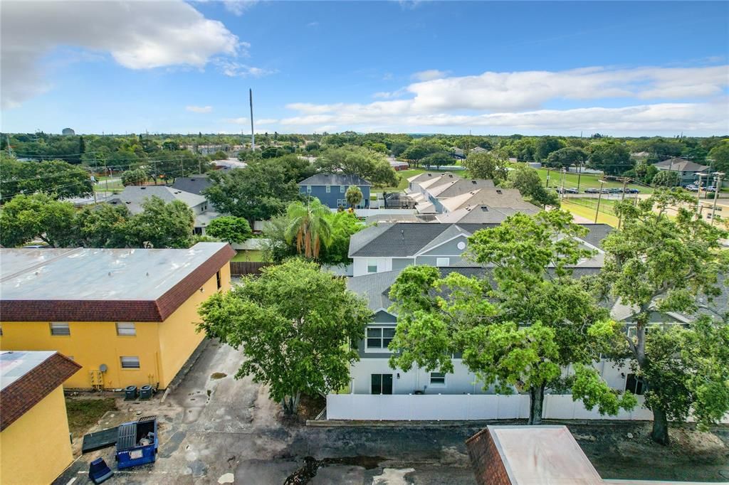 В аренду: $2,600 (3 спален, 2 ванн, 1716 Квадратных фут)