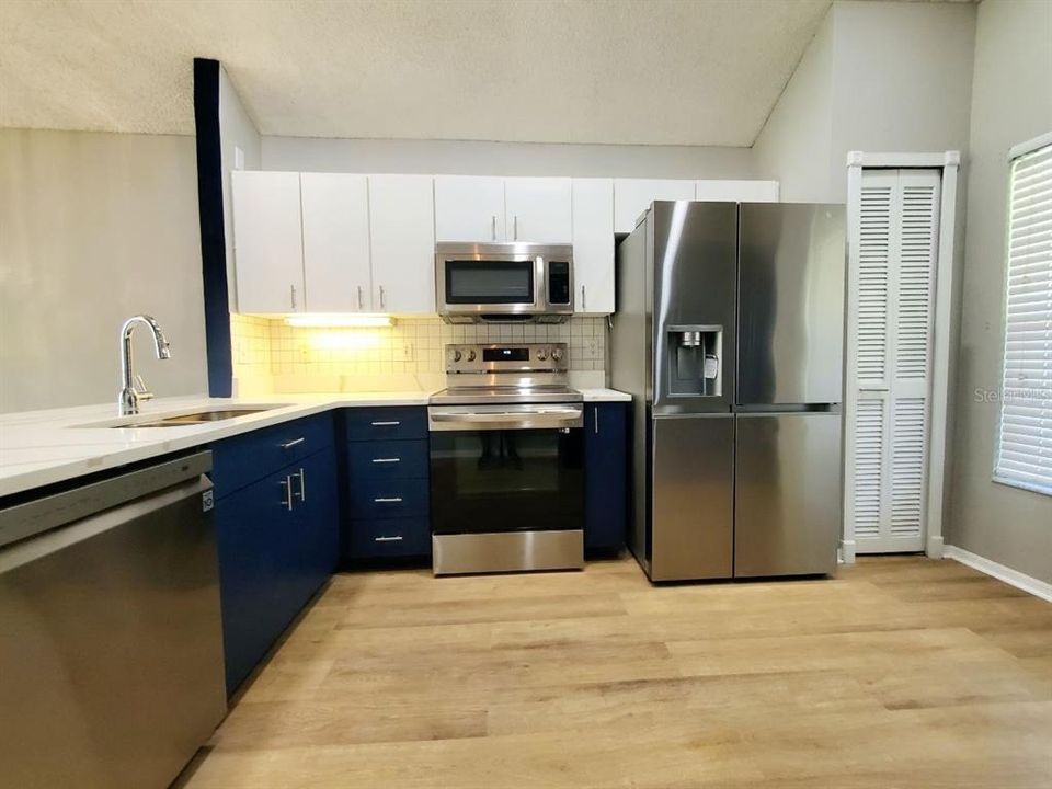 For Rent: $2,300 (4 beds, 2 baths, 1820 Square Feet)