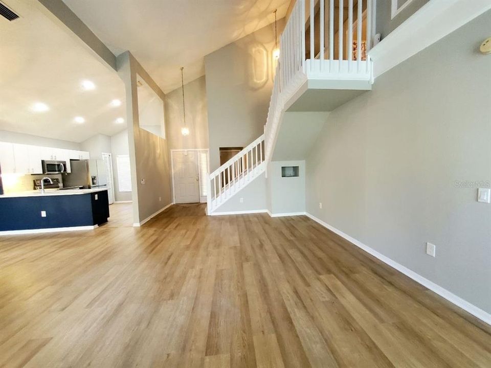 For Rent: $2,300 (4 beds, 2 baths, 1820 Square Feet)