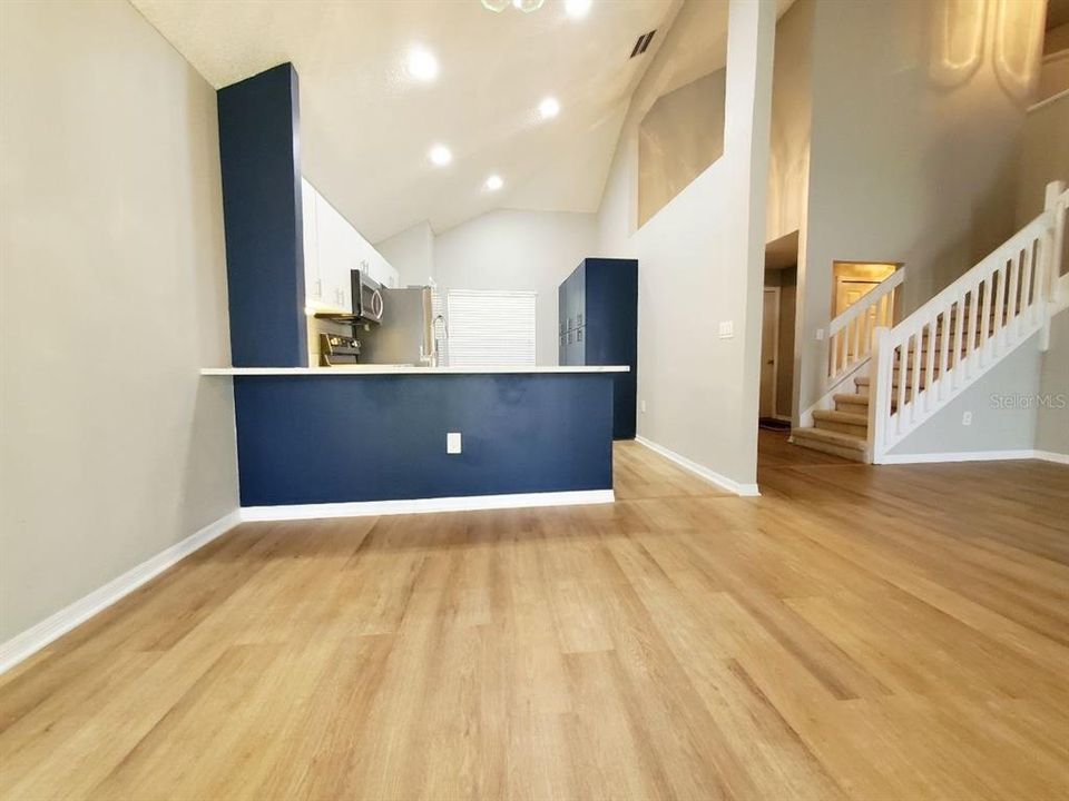 For Rent: $2,300 (4 beds, 2 baths, 1820 Square Feet)