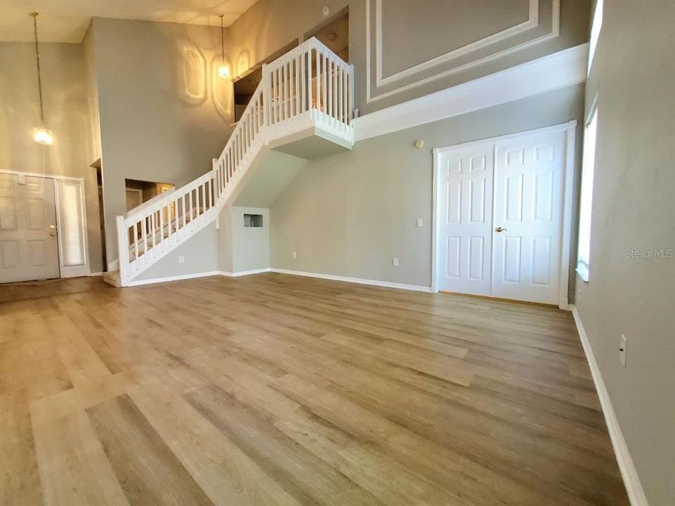 For Rent: $2,300 (4 beds, 2 baths, 1820 Square Feet)