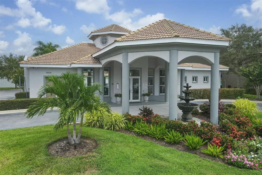 En Venta: $775,000 (4 camas, 3 baños, 2930 Pies cuadrados)