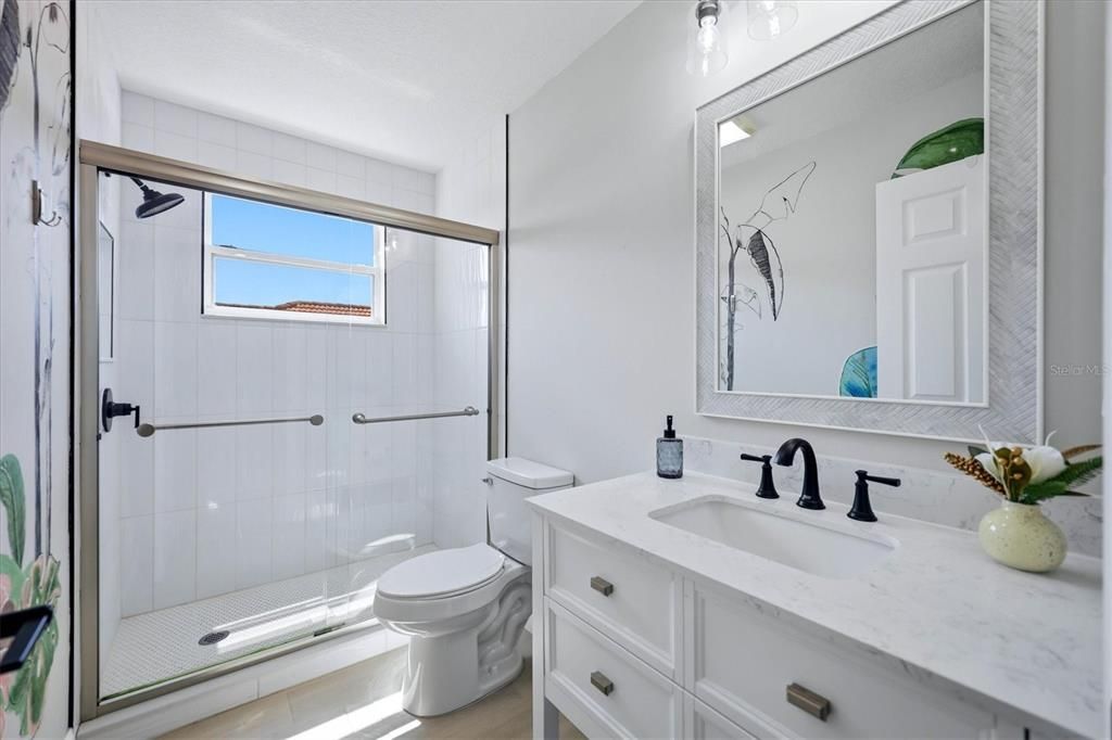 En Venta: $775,000 (4 camas, 3 baños, 2930 Pies cuadrados)