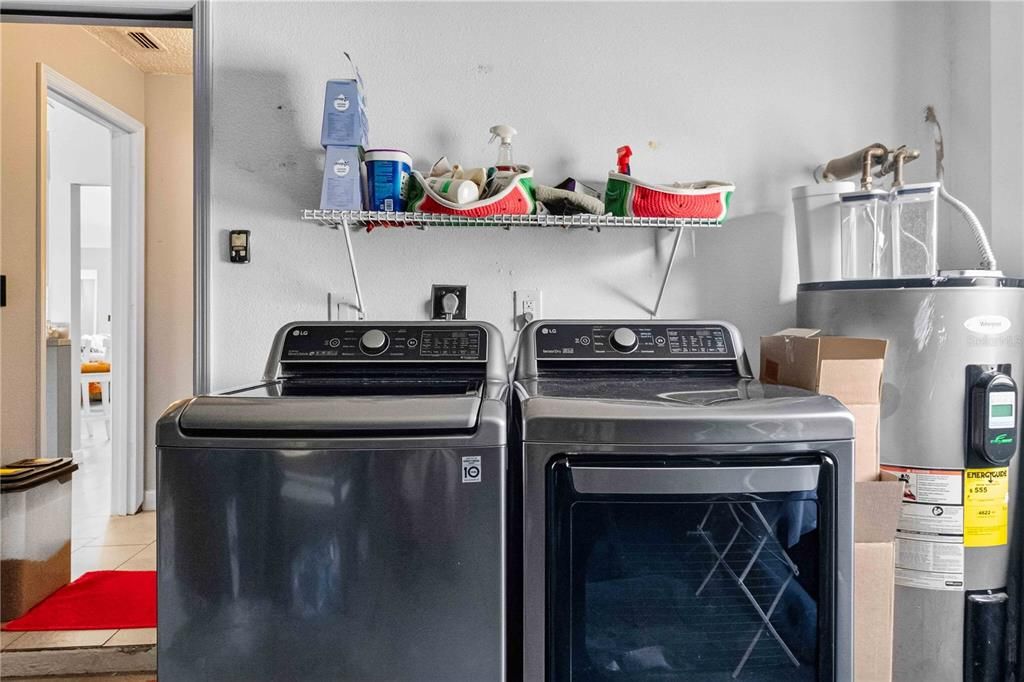 En Venta: $425,000 (3 camas, 2 baños, 1525 Pies cuadrados)
