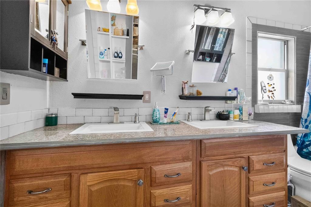 En Venta: $425,000 (3 camas, 2 baños, 1525 Pies cuadrados)