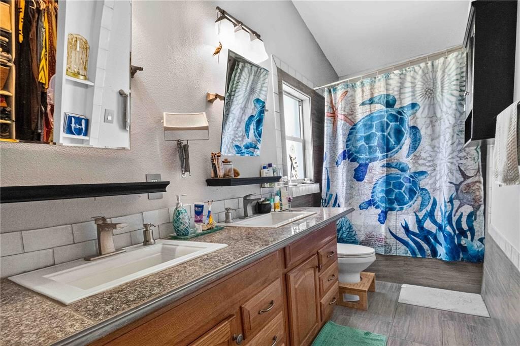 En Venta: $425,000 (3 camas, 2 baños, 1525 Pies cuadrados)