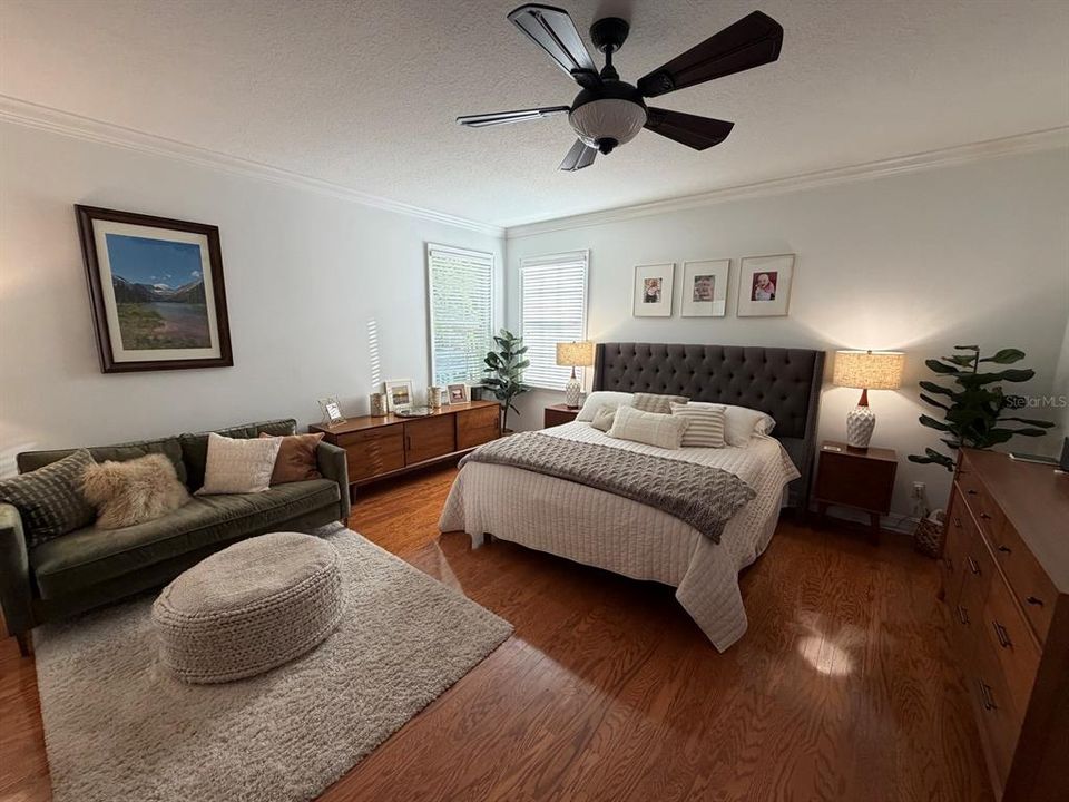 Activo con contrato: $1,690,000 (5 camas, 5 baños, 4446 Pies cuadrados)