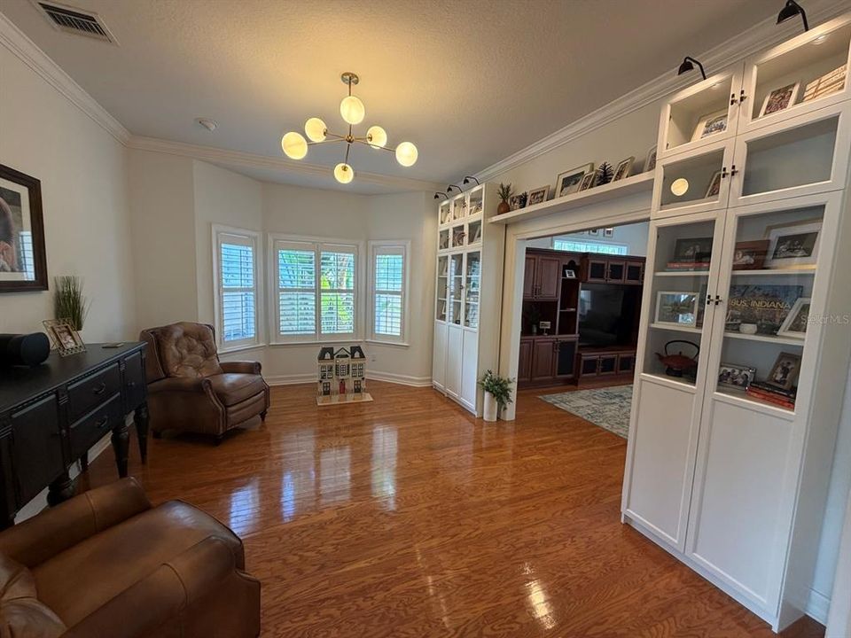 Activo con contrato: $1,690,000 (5 camas, 5 baños, 4446 Pies cuadrados)