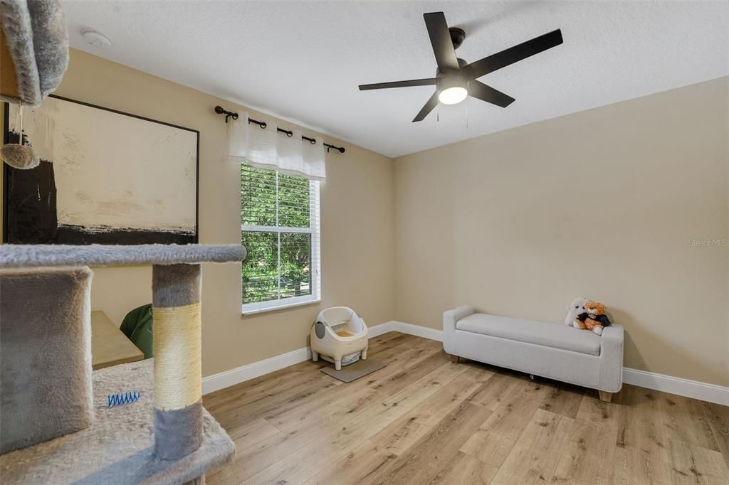 For Sale: $349,000 (3 beds, 2 baths, 1409 Square Feet)