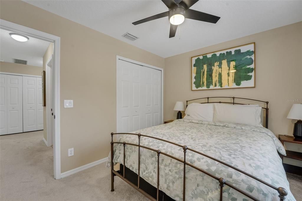 For Sale: $349,000 (3 beds, 2 baths, 1409 Square Feet)