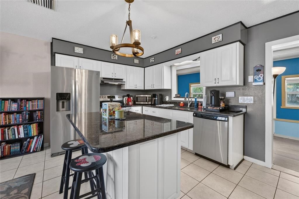 Activo con contrato: $209,950 (2 camas, 2 baños, 1336 Pies cuadrados)