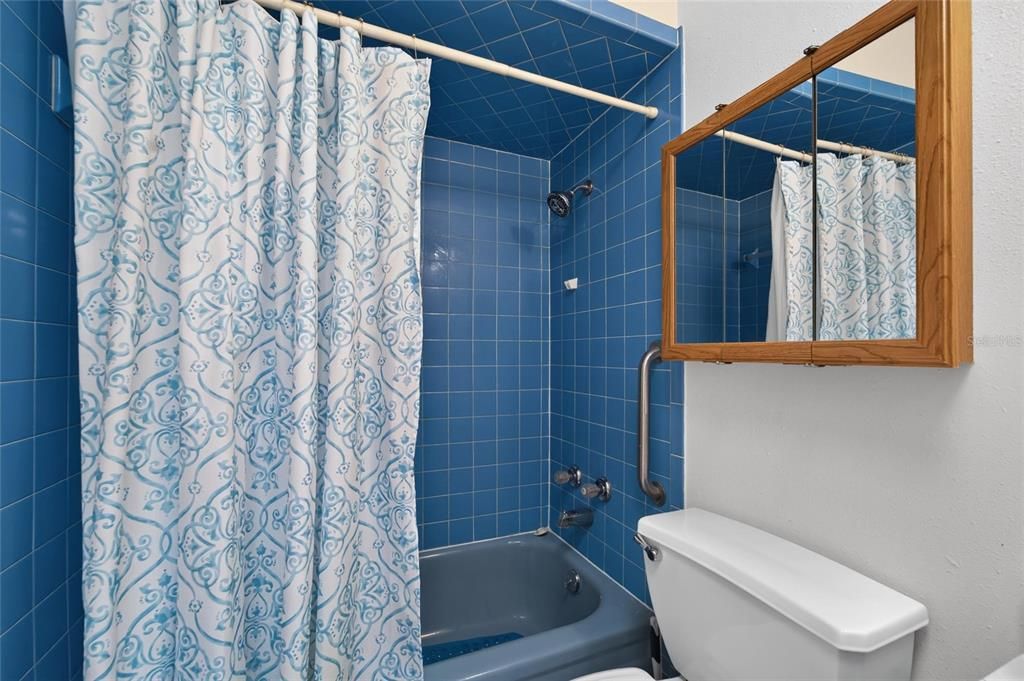 Activo con contrato: $209,950 (2 camas, 2 baños, 1336 Pies cuadrados)