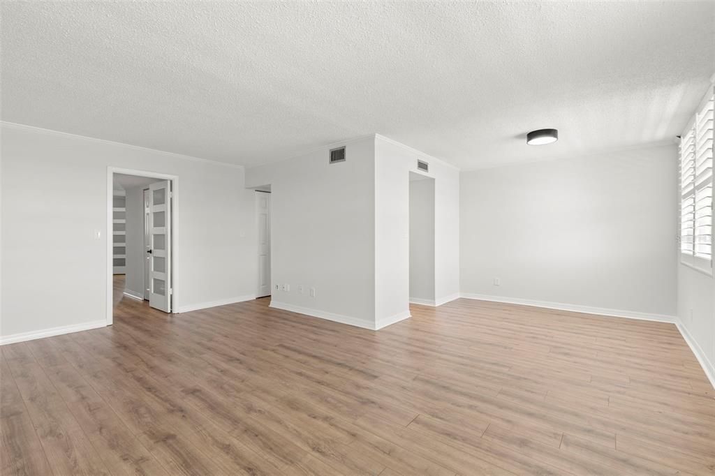 В аренду: $1,800 (1 спален, 1 ванн, 925 Квадратных фут)