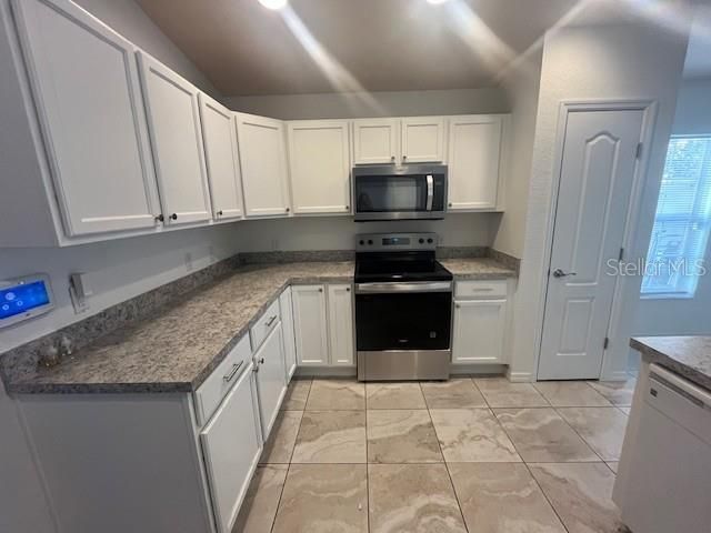 В аренду: $1,895 (3 спален, 2 ванн, 1538 Квадратных фут)