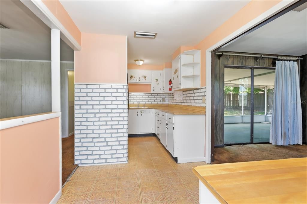 На продажу: $229,900 (3 спален, 1 ванн, 1044 Квадратных фут)