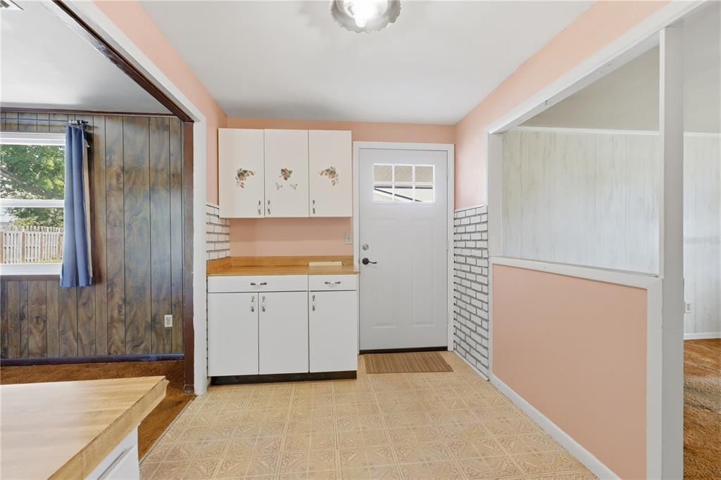 На продажу: $229,900 (3 спален, 1 ванн, 1044 Квадратных фут)