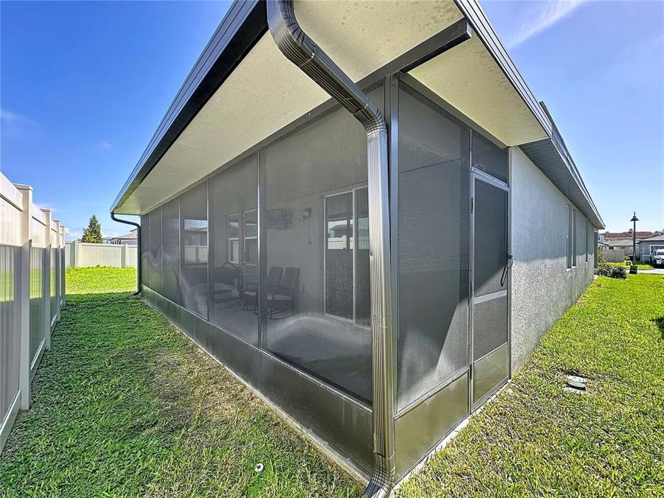 На продажу: $325,000 (4 спален, 2 ванн, 1688 Квадратных фут)