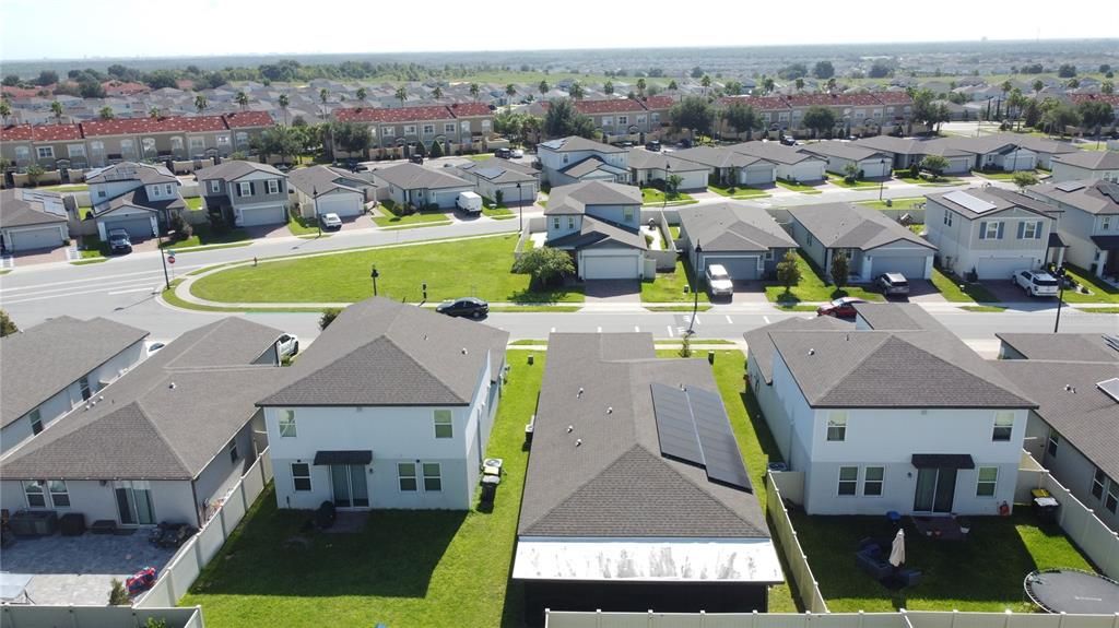На продажу: $325,000 (4 спален, 2 ванн, 1688 Квадратных фут)