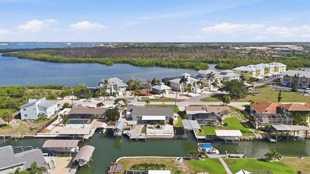 На продажу: $875,000 (3 спален, 2 ванн, 1880 Квадратных фут)