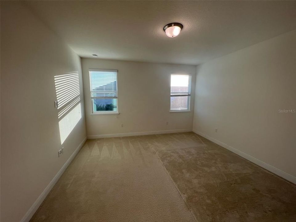 For Rent: $4,900 (4 beds, 3 baths, 2484 Square Feet)