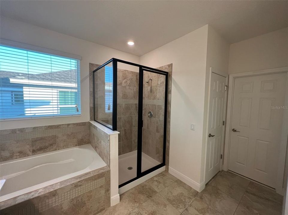 For Rent: $4,900 (4 beds, 3 baths, 2484 Square Feet)