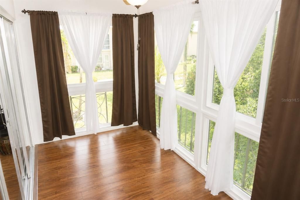 В аренду: $1,950 (2 спален, 2 ванн, 1185 Квадратных фут)