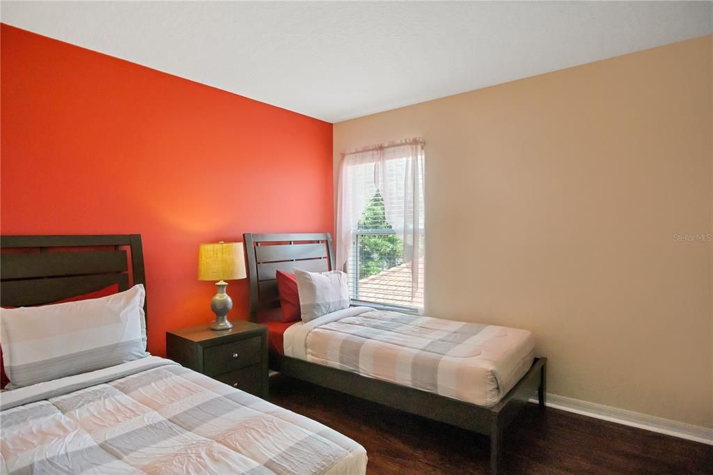 For Sale: $485,000 (6 beds, 5 baths, 2771 Square Feet)