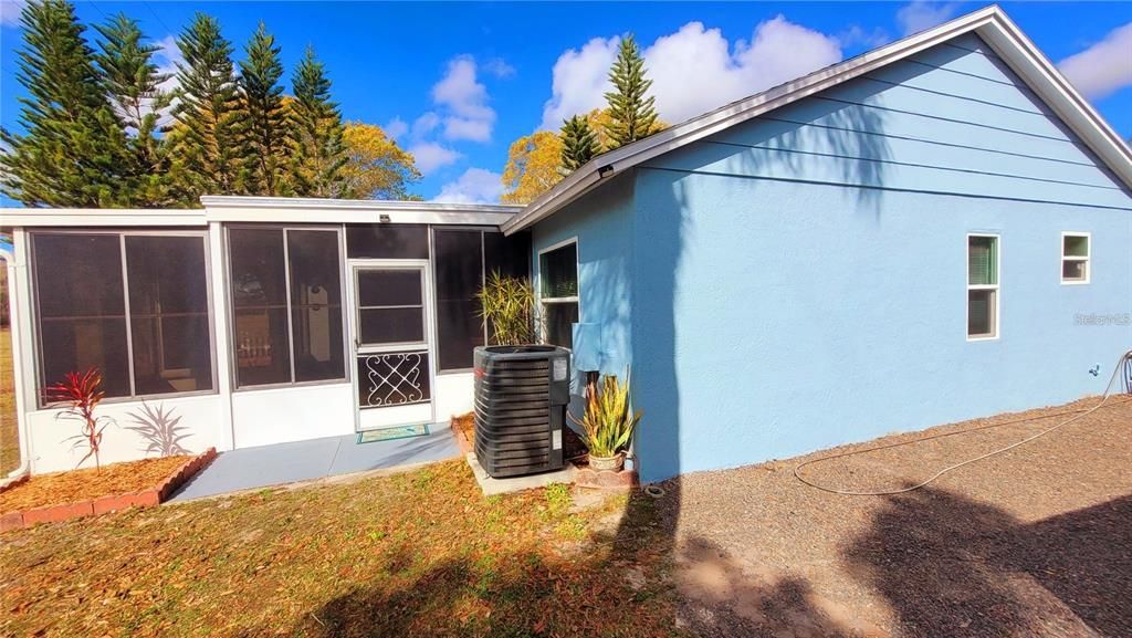 На продажу: $299,500 (3 спален, 2 ванн, 1322 Квадратных фут)