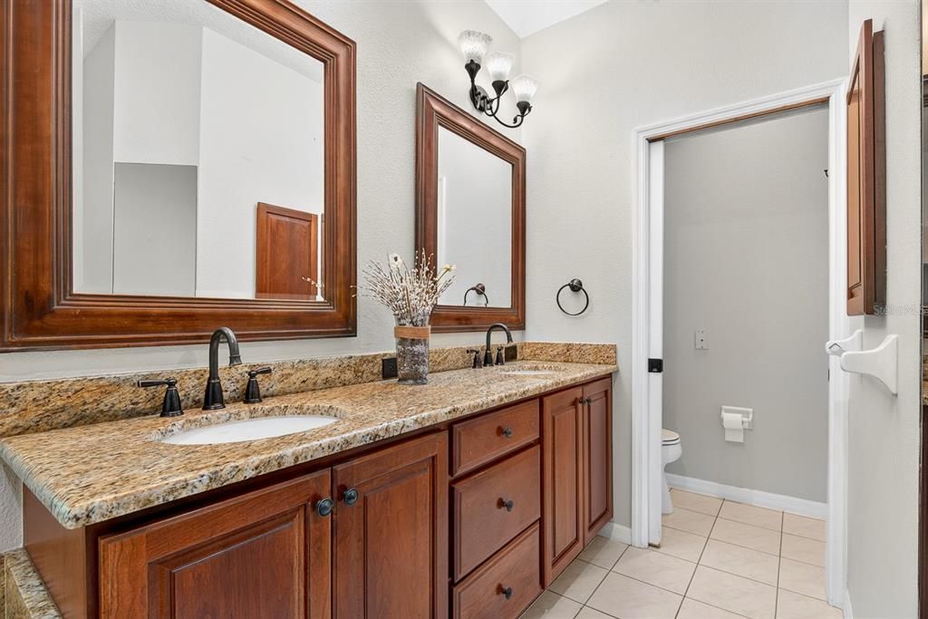 For Sale: $575,000 (3 beds, 2 baths, 2129 Square Feet)