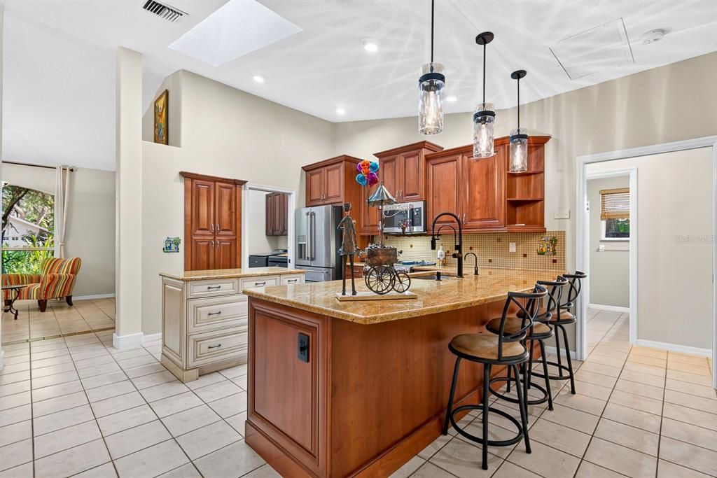For Sale: $575,000 (3 beds, 2 baths, 2129 Square Feet)