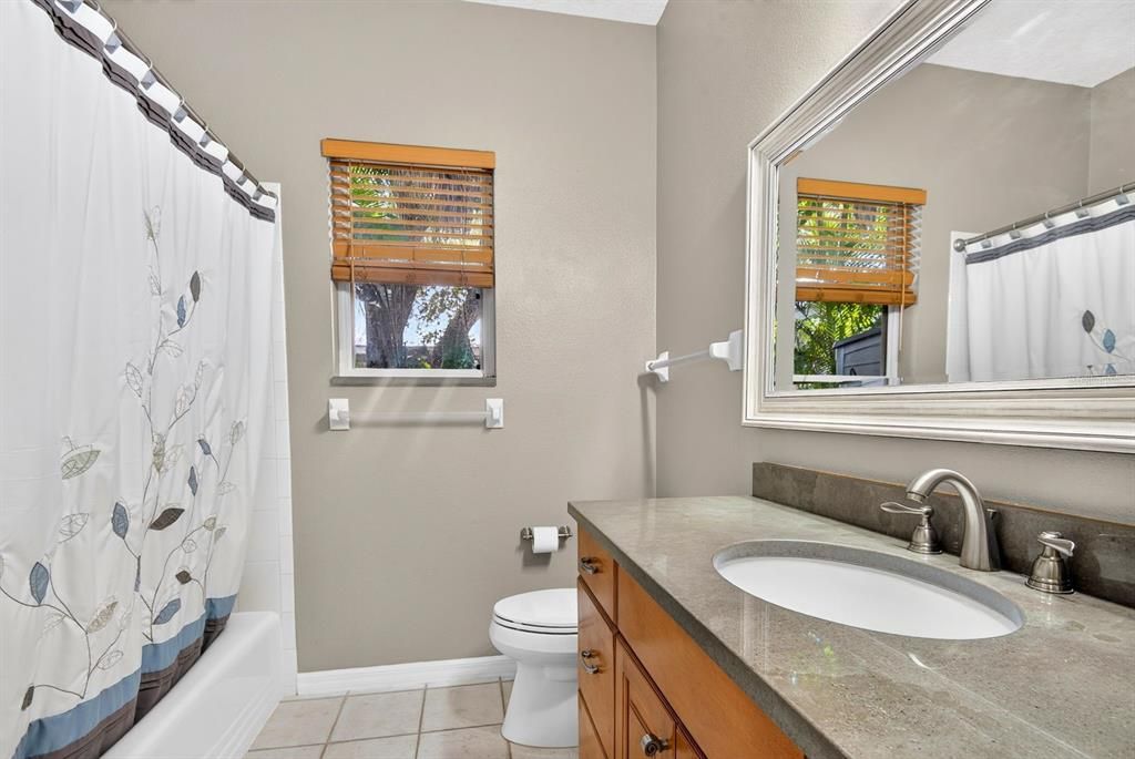 For Sale: $575,000 (3 beds, 2 baths, 2129 Square Feet)