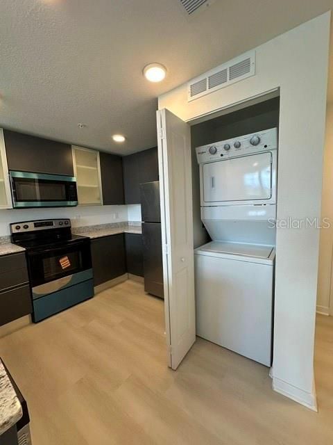 В аренду: $1,500 (1 спален, 1 ванн, 750 Квадратных фут)