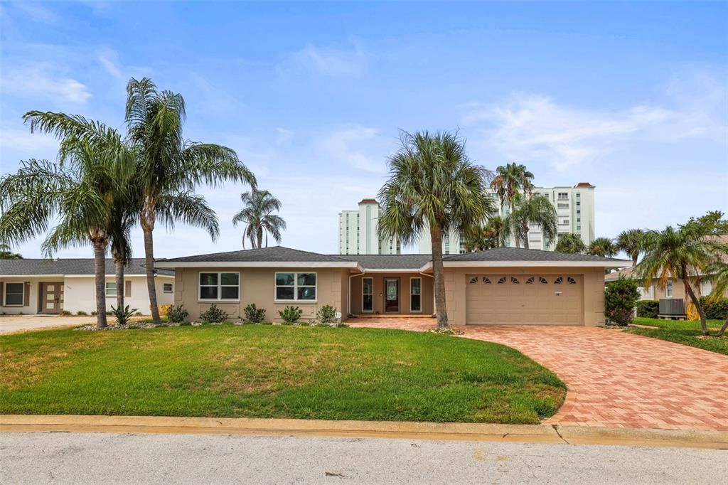 For Sale: $1,679,900 (3 beds, 2 baths, 2342 Square Feet)