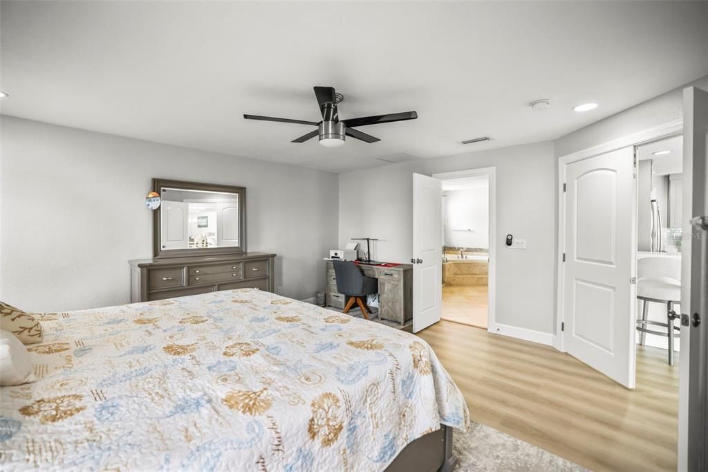 For Sale: $1,679,900 (3 beds, 2 baths, 2342 Square Feet)