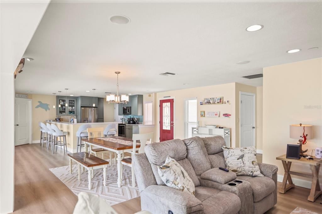 For Sale: $1,679,900 (3 beds, 2 baths, 2342 Square Feet)