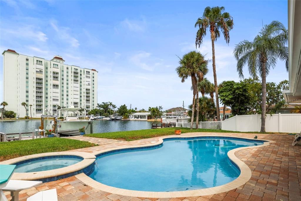 For Sale: $1,679,900 (3 beds, 2 baths, 2342 Square Feet)
