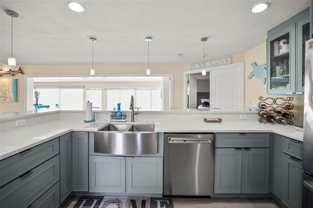 For Sale: $1,679,900 (3 beds, 2 baths, 2342 Square Feet)