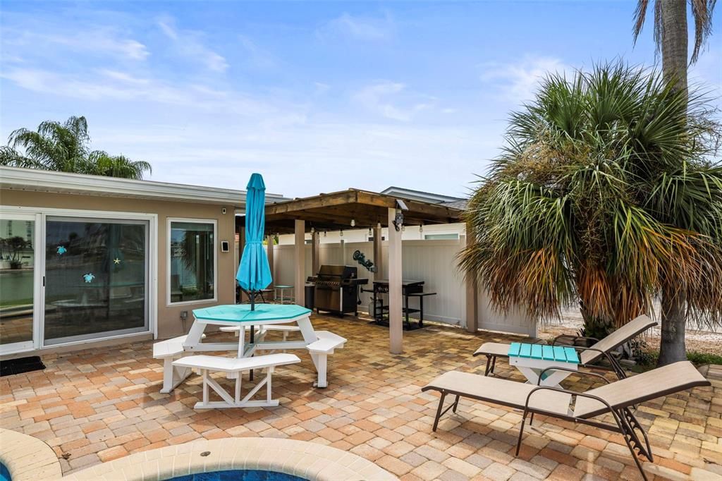 For Sale: $1,679,900 (3 beds, 2 baths, 2342 Square Feet)
