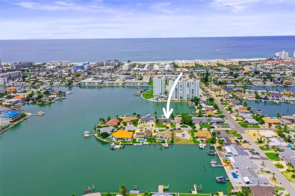 For Sale: $1,679,900 (3 beds, 2 baths, 2342 Square Feet)