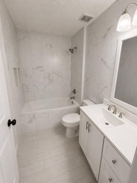 В аренду: $2,000 (3 спален, 2 ванн, 1438 Квадратных фут)