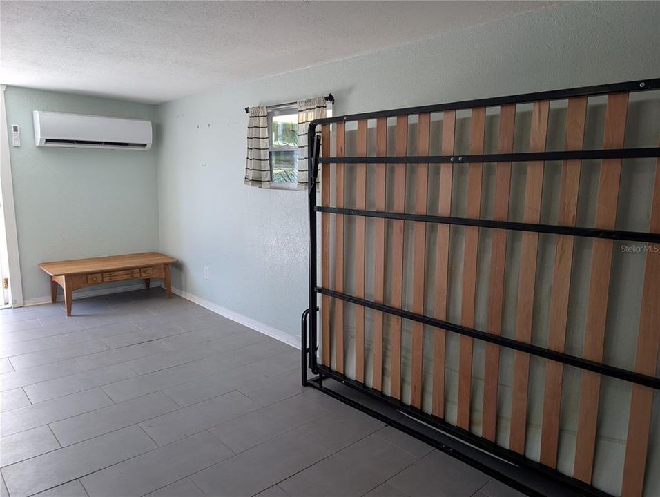 Active With Contract: $3,200 (3 beds, 2 baths, 1198 Square Feet)